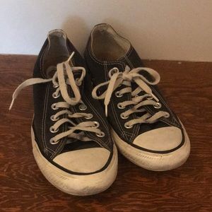 low-top black converse